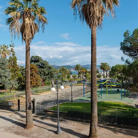 Apartment Wild Zagara Garden View